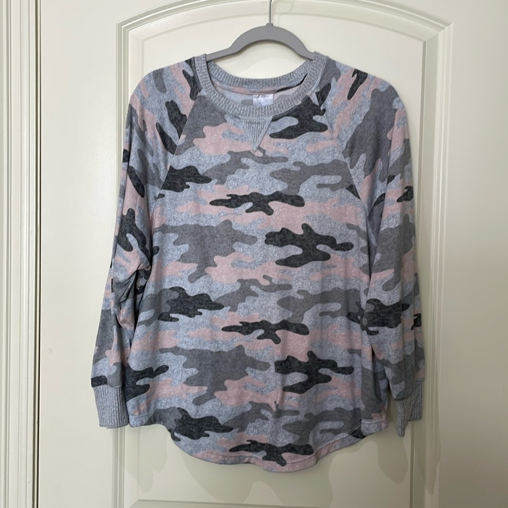 Sweatshirt